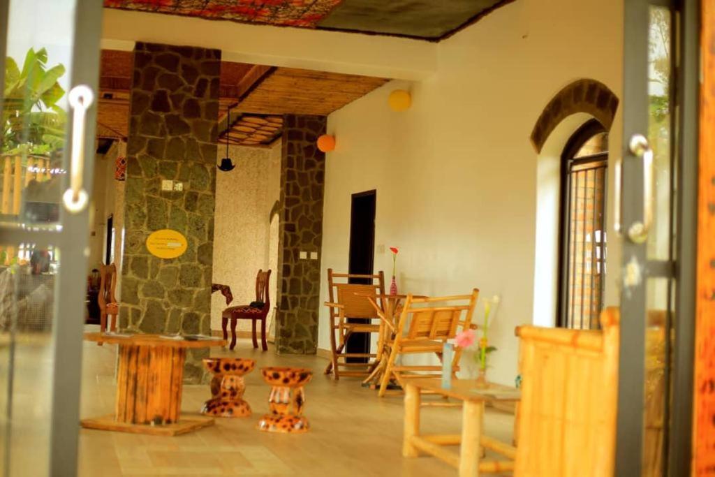 Urugano Virunga Palace Nyarugina Eksteriør billede
