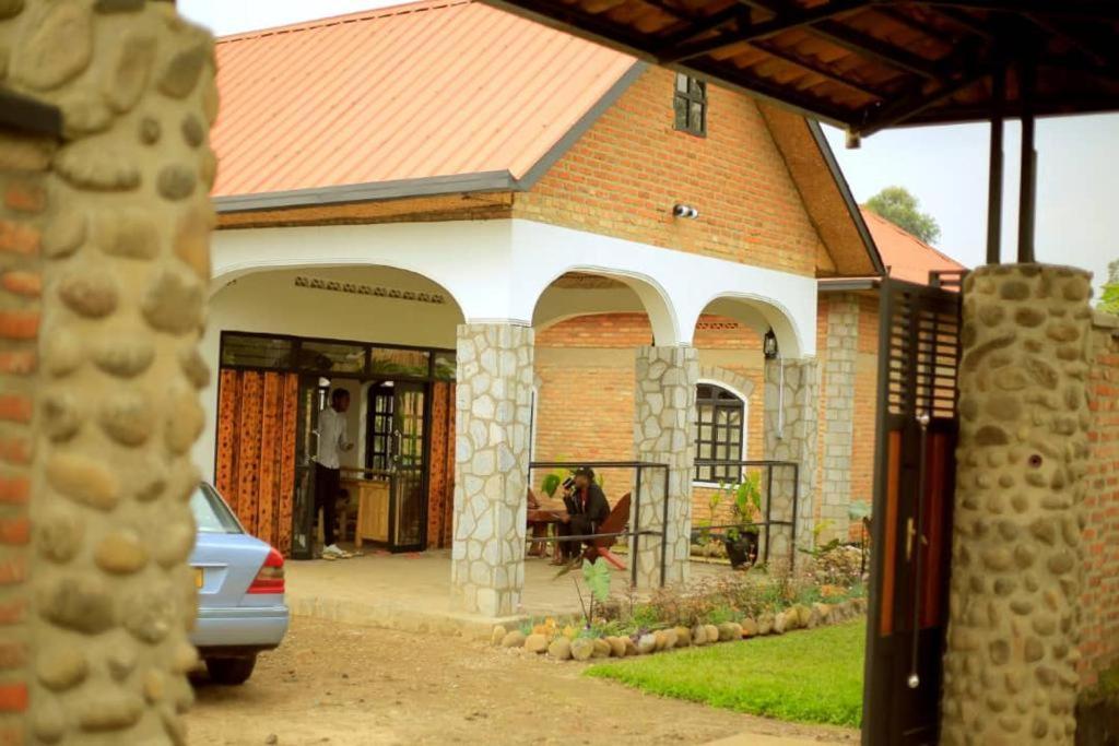 Urugano Virunga Palace Nyarugina Eksteriør billede